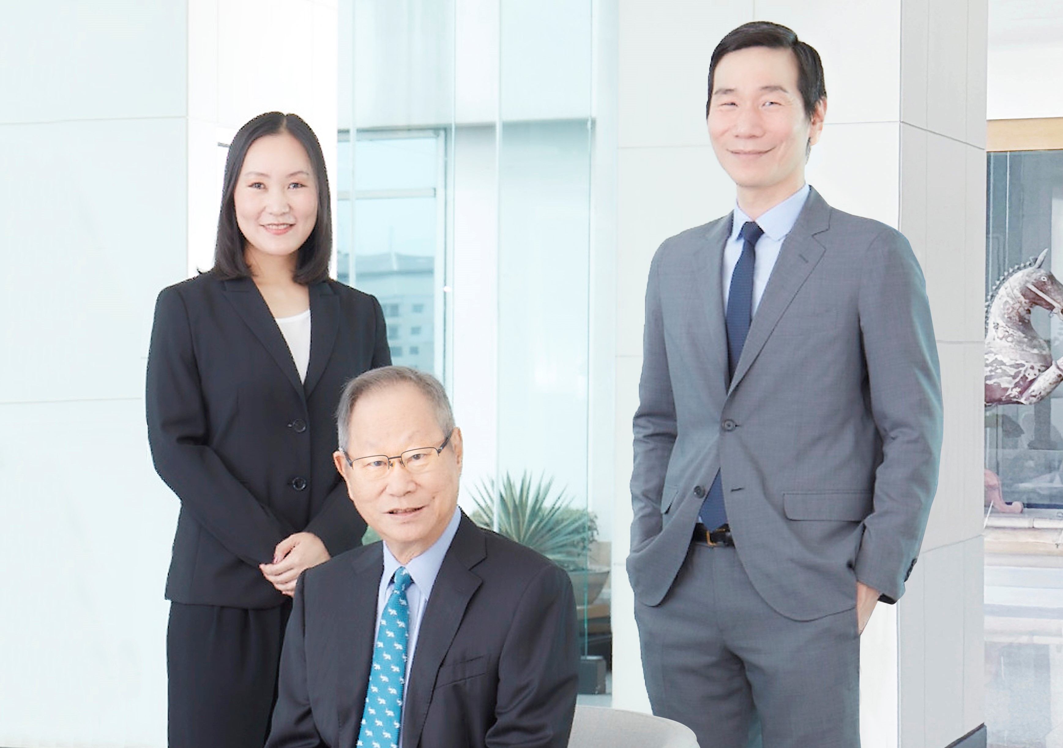 ชัย โสภณพนิช เตรียมความพร้อมให้ ชวาล-ลสา โสภณพนิช สืบทอดธุรกิจ พร้อมสานความสำเร็จของกรุงเทพประกันภัยสู่การเติบโตอย่างมั่นคงและแข็งแกร่ง